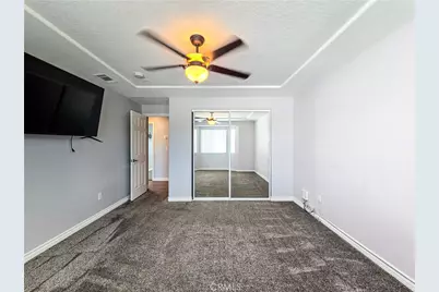 11043 Pinon Avenue, Hesperia, CA 92345 - Photo 35