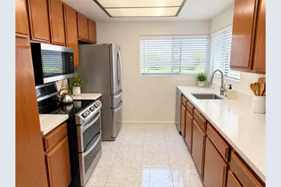 171 Tarocco, Irvine, CA 92618 - Photo 5