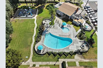 9741 Cornwall Drive, Huntington Beach, CA 92646 - Photo 29