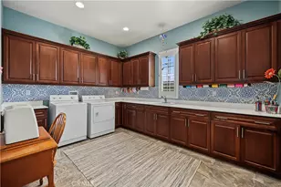 7759 Kingdom Dr, Riverside, CA 92506 - Photo 45