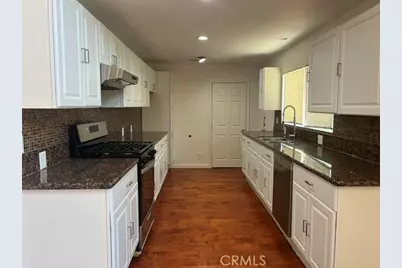 17226 Elkwood, Lake Balboa, CA 91406 - Photo 7
