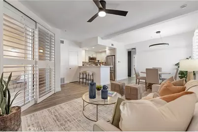 2000 Pacific Coast Highway #203, Huntington Beach, CA 92648 - Photo 5