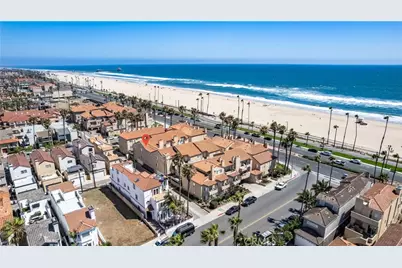 2000 Pacific Coast Highway #203, Huntington Beach, CA 92648 - Photo 1