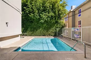 860 S Lucerne, Los Angeles, CA 90005 - Photo 23