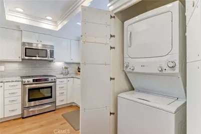 8566 Sierra #912-D, Huntington Beach, CA 92646 - Photo 13