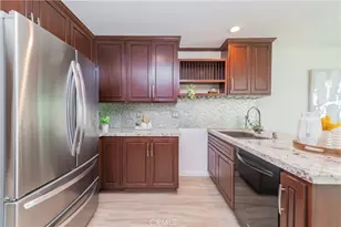 34 Stanford Ct, Irvine, CA 92612 - Photo 19