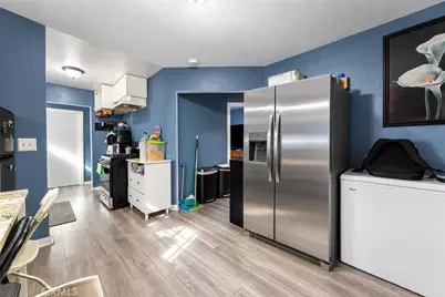 907 E 109th, Los Angeles, CA 90059 - Photo 15