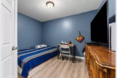 907 E 109th, Los Angeles, CA 90059 - Photo 9
