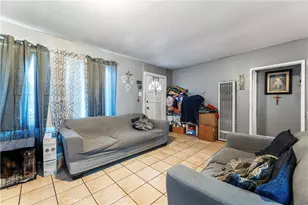 907 E 109th, Los Angeles, CA 90059 - Photo 19