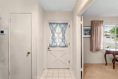 2040 W Embassy Ave, Anaheim, CA 92804 - Photo 15