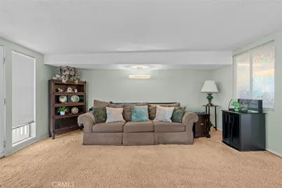 2040 W Embassy Ave, Anaheim, CA 92804 - Photo 9