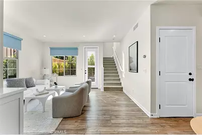 107 Messenger, Irvine, CA 92618 - Photo 17