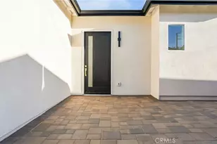 1822 Pomona, Costa Mesa, CA 92627 - Photo 5