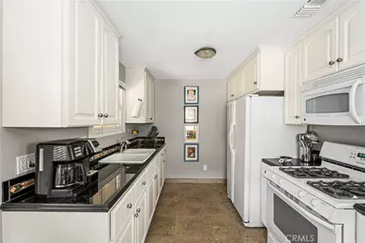 1822 Pomona, Costa Mesa, CA 92627 - Photo 33