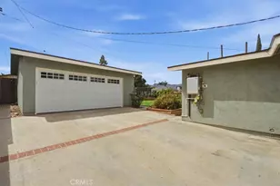 228 W Hacienda, Corona, CA 92882 - Photo 33