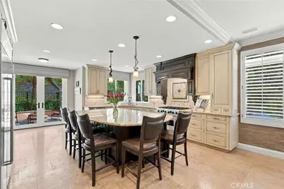 22172 Wayside, Mission Viejo, CA 92692 - Photo 15