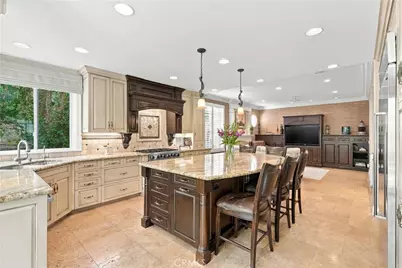 22172 Wayside, Mission Viejo, CA 92692 - Photo 5