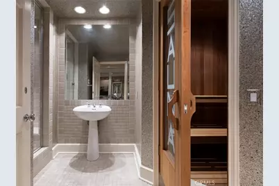 3 Weybridge Court, Newport Beach, CA 92660 - Photo 29