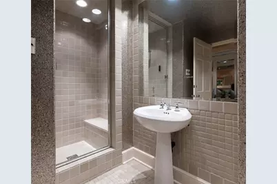 3 Weybridge Court, Newport Beach, CA 92660 - Photo 31