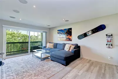 576 N Bellflower Boulevard #303, Long Beach, CA 90814 - Photo 3