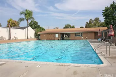 10830 Los Jardines, Fountain Valley, CA 92708 - Photo 5