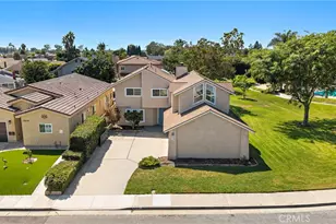 10830 Los Jardines, Fountain Valley, CA 92708 - Photo 3