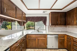1718 Redwood Way, Upland, CA 91784 - Photo 9