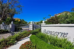 62 Lessay, Newport Coast, CA 92657 - Photo 35
