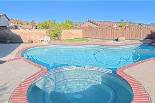 14806 Begonias Ln, Canyon Country, CA 91387 - Photo 3