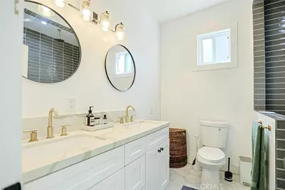 9450 S Harvard, Los Angeles, CA 90047 - Photo 21