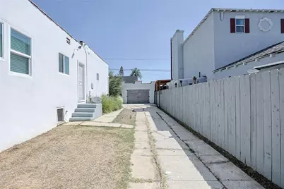 9450 S Harvard, Los Angeles, CA 90047 - Photo 39