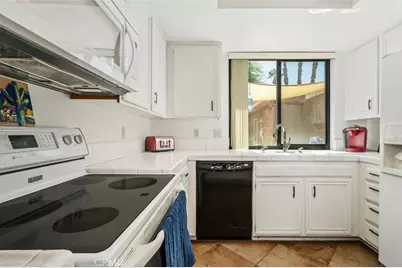 68 Sunrise, Rancho Mirage, CA 92270 - Photo 17