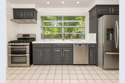 11751 Hortense, Valley Village, CA 91607 - Photo 9