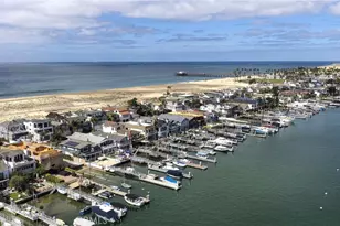 1214 E Balboa Blvd, Newport Beach, CA 92661 - Photo 47
