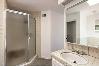 1214 E Balboa Boulevard, Newport Beach, CA 92661 - Photo 25