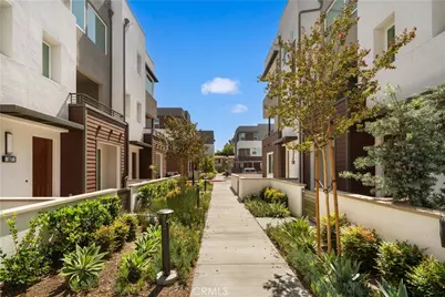 603 S Lyon, Santa Ana, CA 92705 - Photo 47