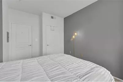 2120 Watermarke, Irvine, CA 92612 - Photo 13
