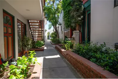 825 Roswell Avenue, Long Beach, CA 90804 - Photo 7