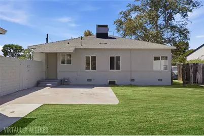 250 Holtby, Bakersfield, CA 93304 - Photo 25