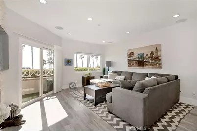 900 Pacific Coast, Huntington Beach, CA 92648 - Photo 7