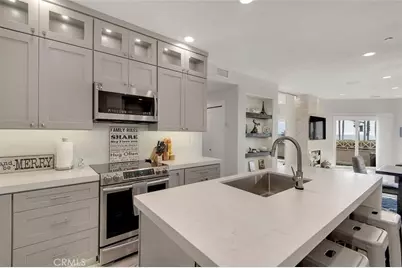 900 Pacific Coast, Huntington Beach, CA 92648 - Photo 9