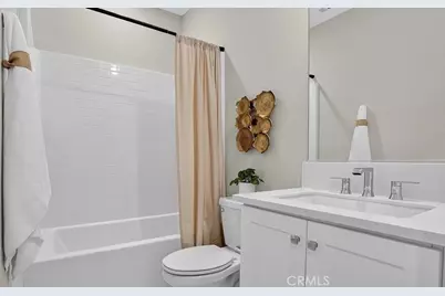 28869 Pineridge Lane, Canyon Country, CA 91387 - Photo 13