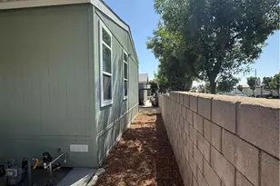929 E Foothill Blvd, Upland, CA 91786 - Photo 23