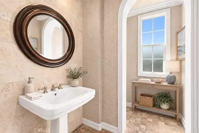 25 Peppertree, Newport Beach, CA 92660 - Photo 9