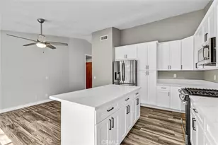 22602 Cottonwood Cir, Lake Forest, CA 92630 - Photo 5