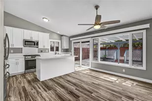 22602 Cottonwood Cir, Lake Forest, CA 92630 - Photo 3