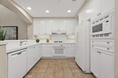 44 Burlingame, Irvine, CA 92602 - Photo 17
