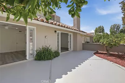 10803 Los Jardines, Fountain Valley, CA 92708 - Photo 7