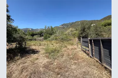 23680 Hillview Road, San Bernardino, CA 92404 - Photo 19