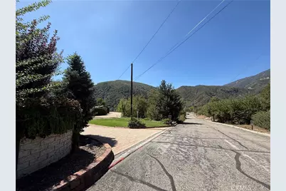 23680 Hillview Road, San Bernardino, CA 92404 - Photo 29